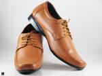 Brown pattern leather shoes - 4