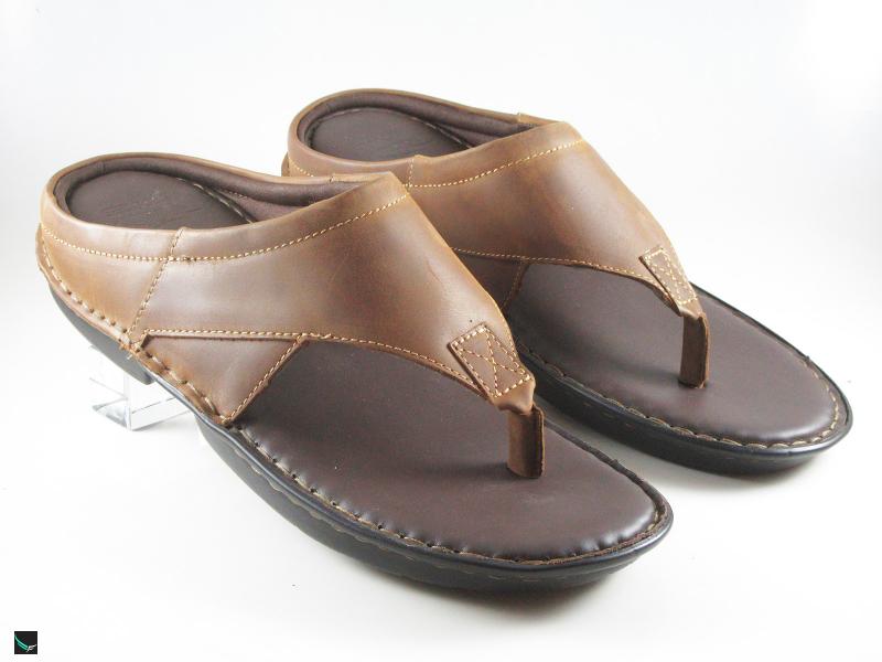 Thong slip-on Brown sandals in leather