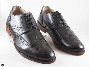 Stylish men's formal shoe for brogue with flower model