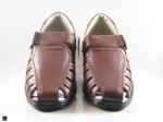 Light weight brown leather sandals for comfort - 3