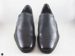 Black plain cut shoes - 2